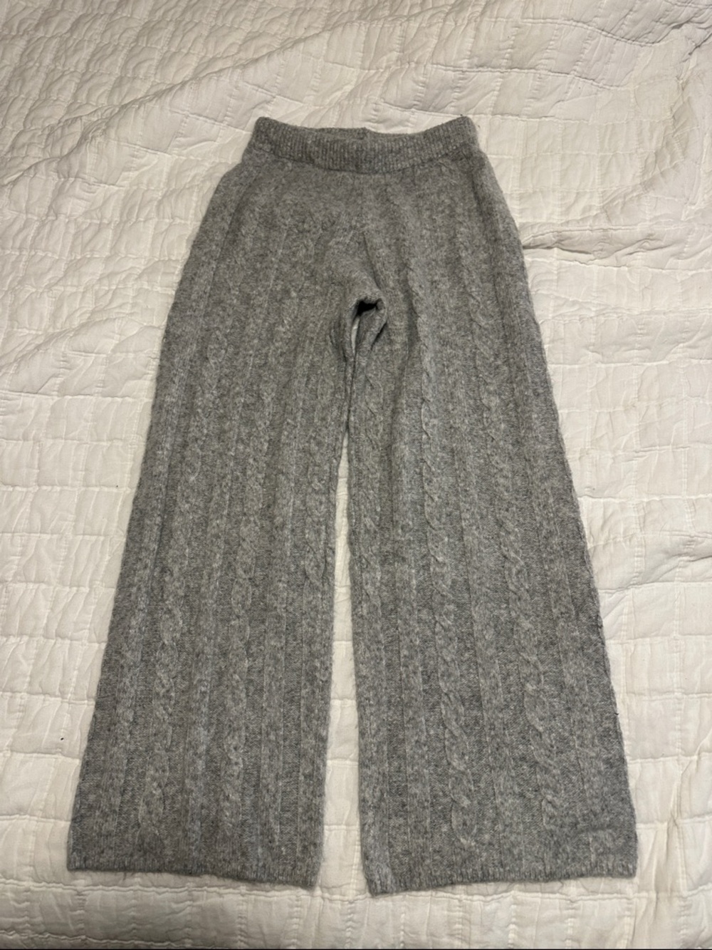 Abercrombie & Fitch Light Gray Cable Knit Wide-Leg Pants